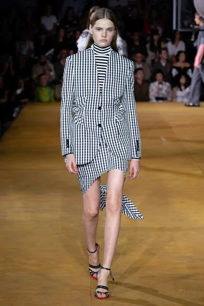 Look 71